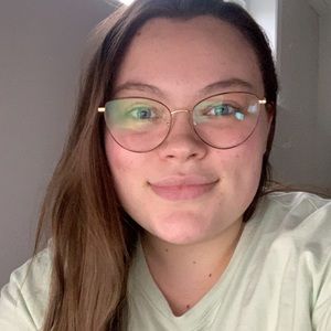 Meet your Posher, Catherine